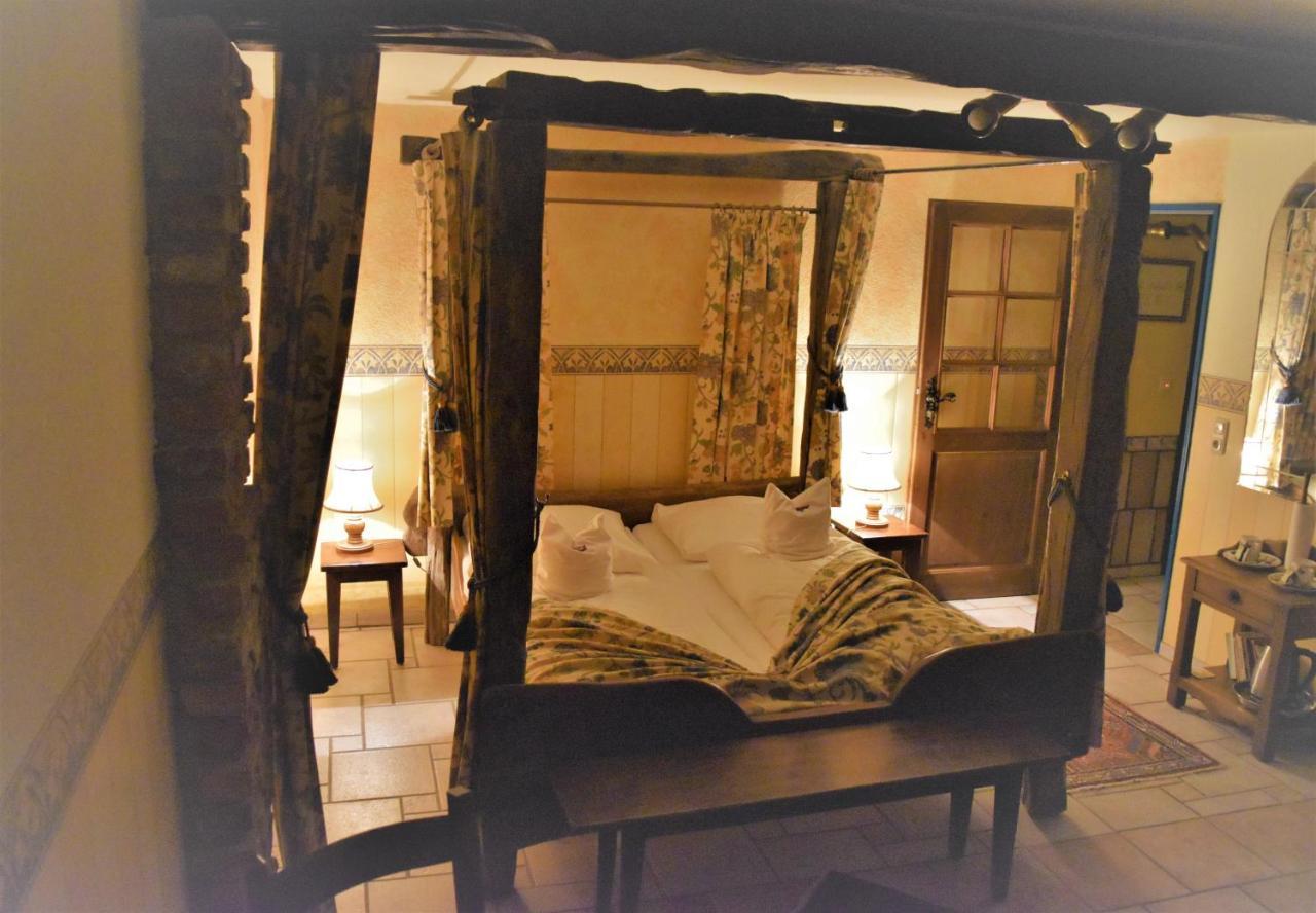 Domizil Hotel Bei Welter Nideggen Kreuzau Esterno foto